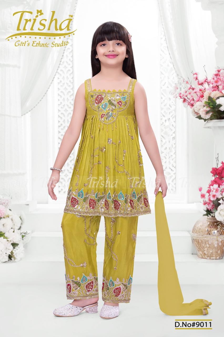 Traditional outfit 11